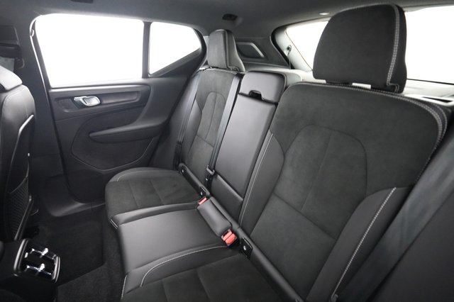 2023 Volvo XC40 Recharge — photo 19 of 24