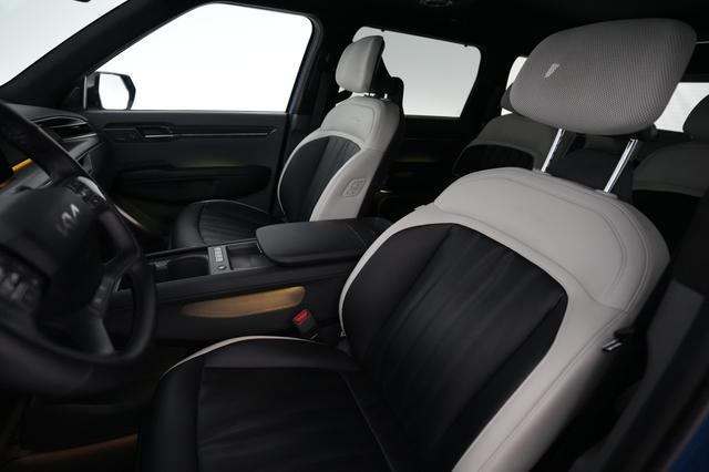 2024 Kia EV9 — photo 3 of 19