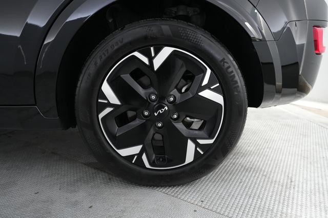 2024 Kia Niro EV — photo 7 of 24