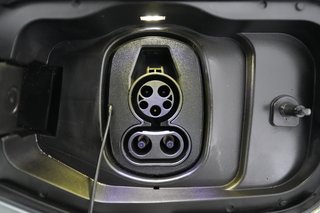 2024 Chevrolet Equinox EV — photo 8 of 22