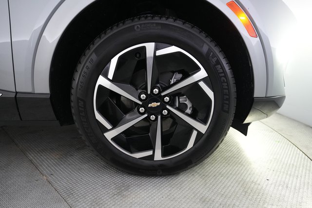 2024 Chevrolet Equinox EV — photo 16 of 22
