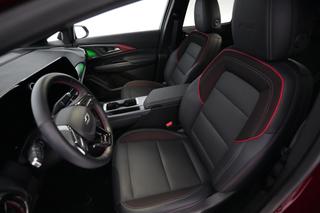 2024 Chevrolet Equinox EV — photo 3 of 27