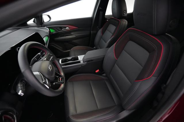 2024 Chevrolet Equinox EV — photo 3 of 21