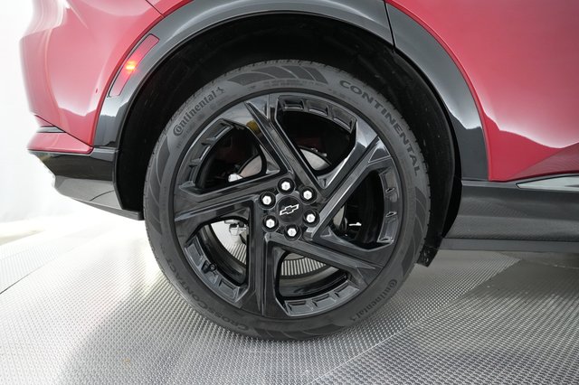 2024 Chevrolet Equinox EV — photo 15 of 21