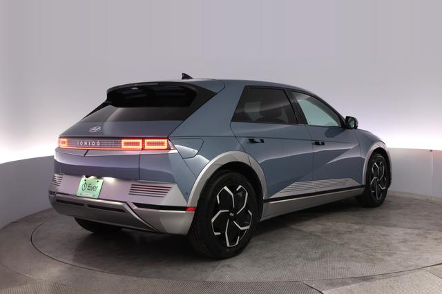 2024 Hyundai IONIQ 5 — photo 2 of 24