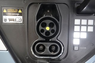 2024 Hyundai IONIQ 5 — photo 8 of 24