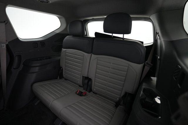 2024 Kia EV9 — photo 20 of 30