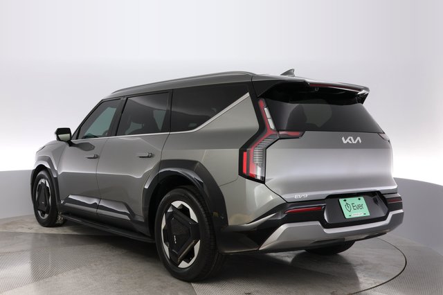 2024 Kia EV9 — photo 13 of 30