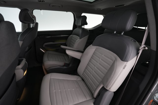 2024 Kia EV9 — photo 19 of 30