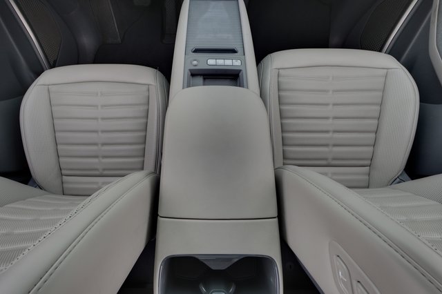 2024 Kia EV9 — photo 24 of 30
