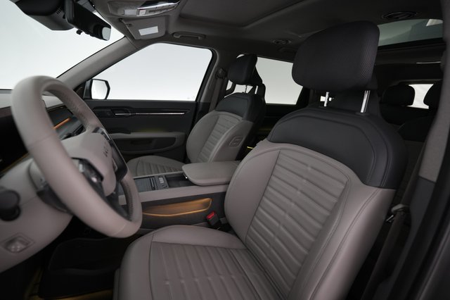 2024 Kia EV9 — photo 3 of 30