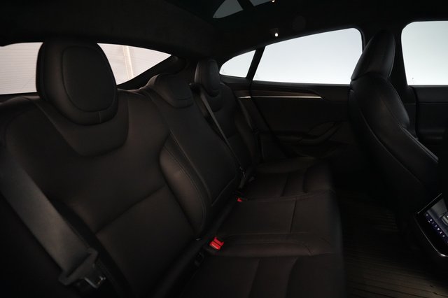 2022 Tesla Model S — photo 4 of 21