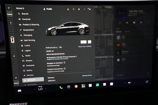 2022 Tesla Model S — photo 5 of 21
