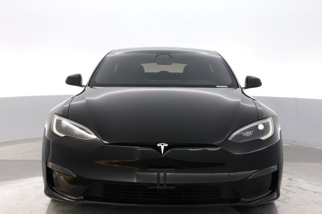2022 Tesla Model S — photo 9 of 21