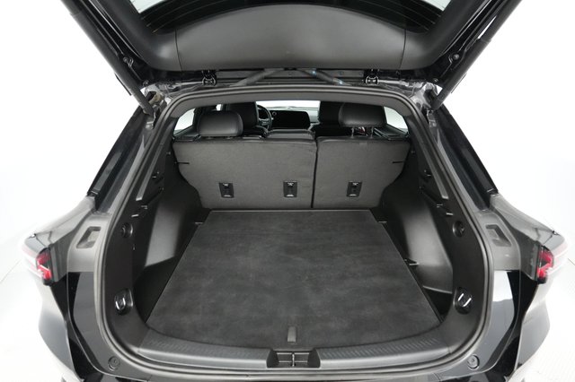 2024 Chevrolet Equinox EV — photo 6 of 19
