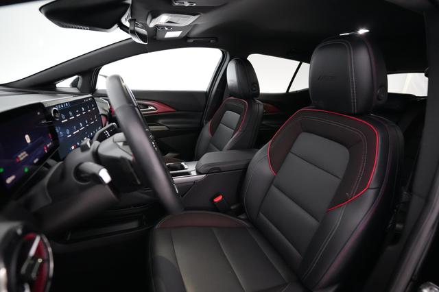 2024 Chevrolet Equinox EV — photo 3 of 19