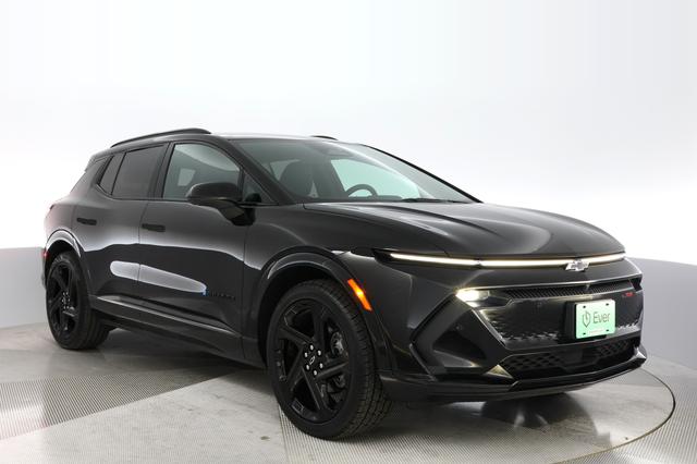 2024 Chevrolet Equinox EV — photo 9 of 19