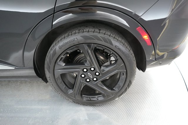 2024 Chevrolet Equinox EV — photo 15 of 19