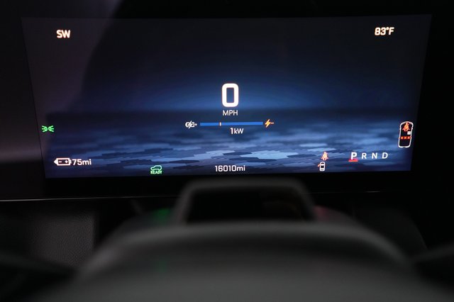 2024 Chevrolet Equinox EV — photo 5 of 19