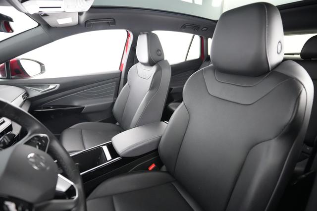 2023 Volkswagen ID.4 — photo 3 of 25