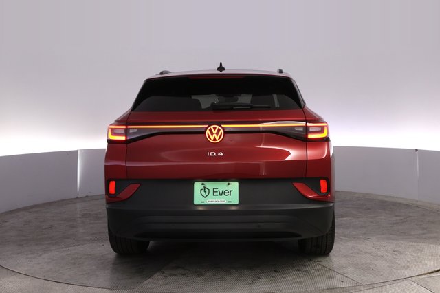 2023 Volkswagen ID.4 — photo 12 of 25