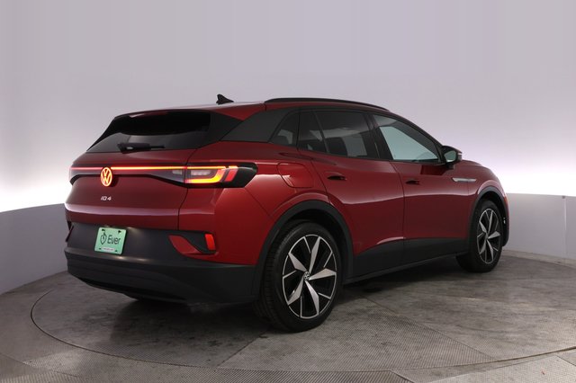 2023 Volkswagen ID.4 — photo 2 of 25