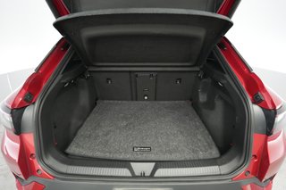 2023 Volkswagen ID.4 — photo 6 of 25