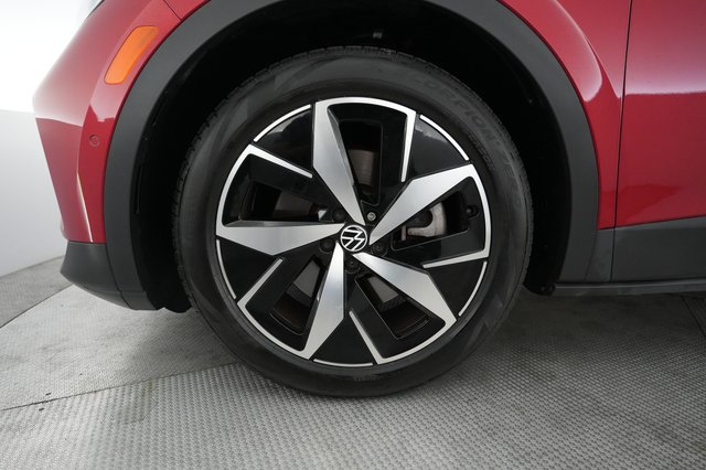 2023 Volkswagen ID.4 — photo 15 of 25