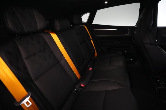 2026 Polestar 4 — photo 4 of 21