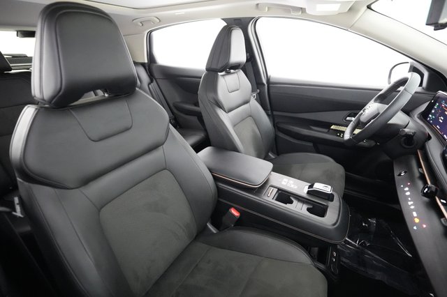 2024 Nissan Ariya — photo 18 of 23