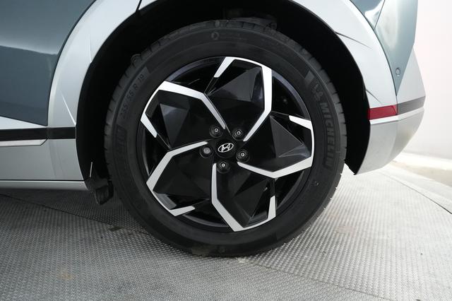 2024 Hyundai IONIQ 5 — photo 7 of 23