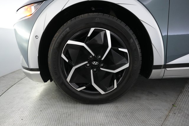 2024 Hyundai IONIQ 5 — photo 15 of 23