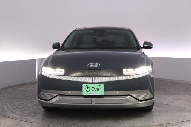 2024 Hyundai IONIQ 5 — photo 9 of 23
