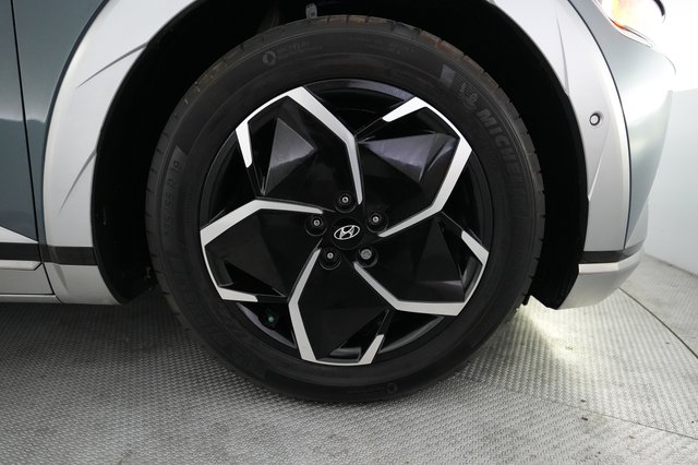 2024 Hyundai IONIQ 5 — photo 16 of 23