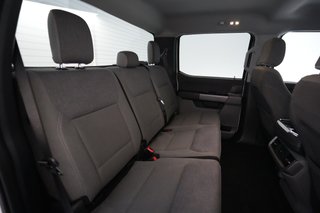 2025 Ford F-150 Lightning — photo 4 of 15