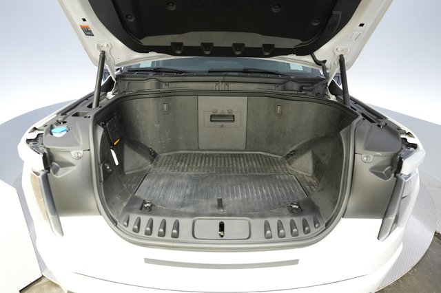 2025 Ford F-150 Lightning — photo 14 of 15
