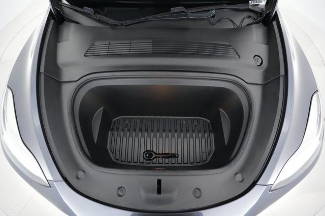 2020 Tesla Model Y — photo 20 of 21