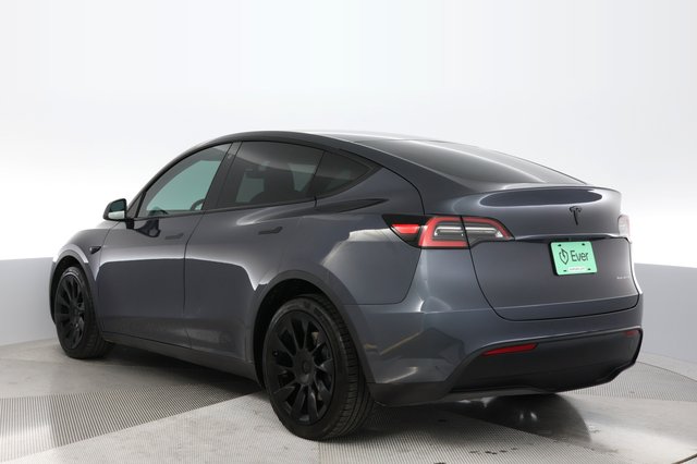 2020 Tesla Model Y — photo 11 of 21