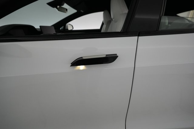 2022 Tesla Model S — photo 25 of 25