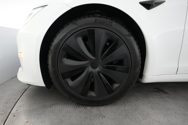 2022 Tesla Model S — photo 15 of 25