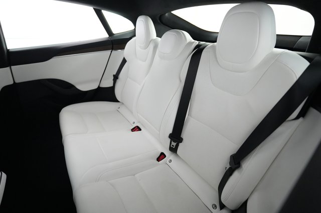 2022 Tesla Model S — photo 19 of 25