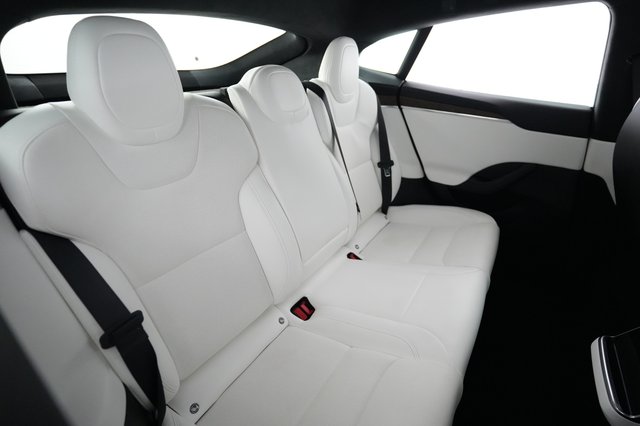 2022 Tesla Model S — photo 4 of 25