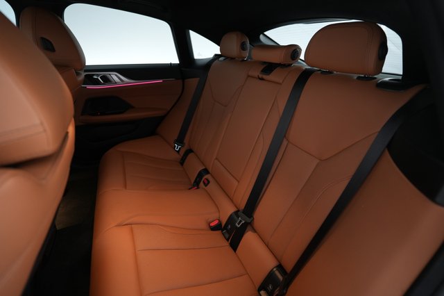 2023 BMW i4 — photo 19 of 22