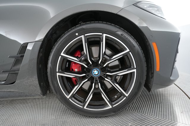 2023 BMW i4 — photo 15 of 22