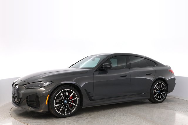 2023 BMW i4 — photo 14 of 22