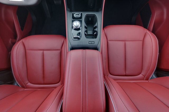 2024 Jeep Wagoneer S — photo 22 of 24