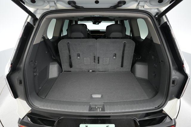 2024 Kia EV9 — photo 6 of 24