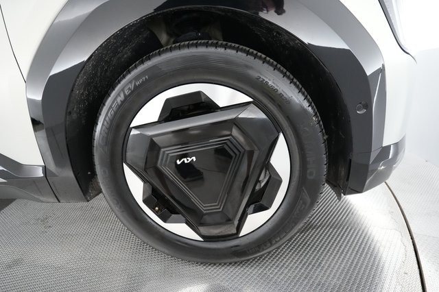 2024 Kia EV9 — photo 7 of 24