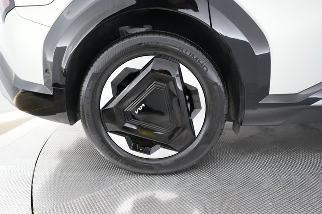 2024 Kia EV9 — photo 13 of 24