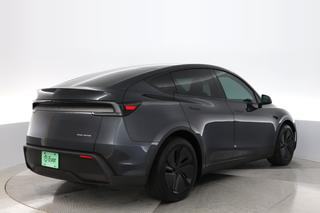 2026 Tesla Model Y — photo 2 of 22